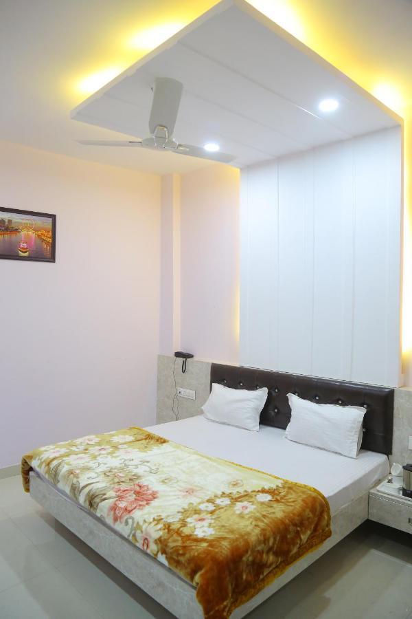 Hotel Golden Dreams Amritsar Zewnętrze zdjęcie