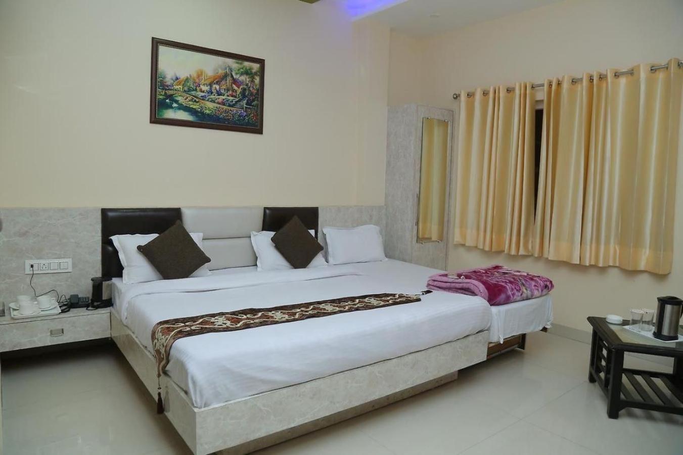 Hotel Golden Dreams Amritsar Zewnętrze zdjęcie